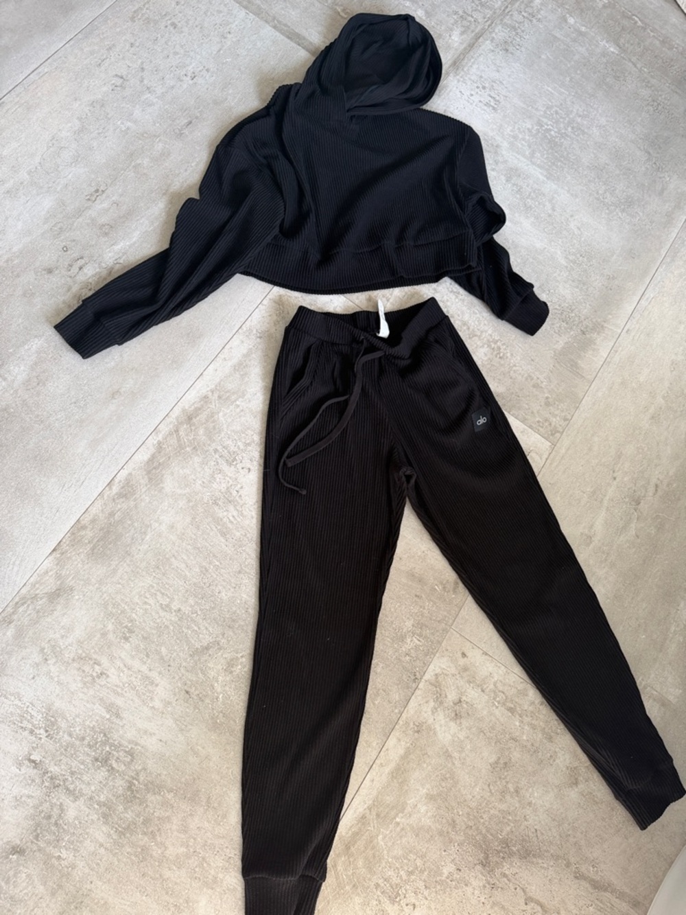 ALO Yoga Black Ribbed Joggers